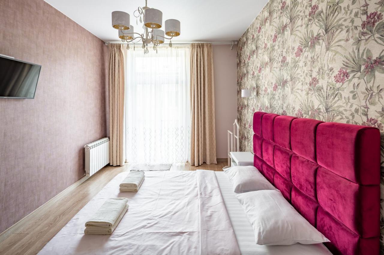Apartmán Romari Гнатюка 3 Lvov Exteriér fotografie